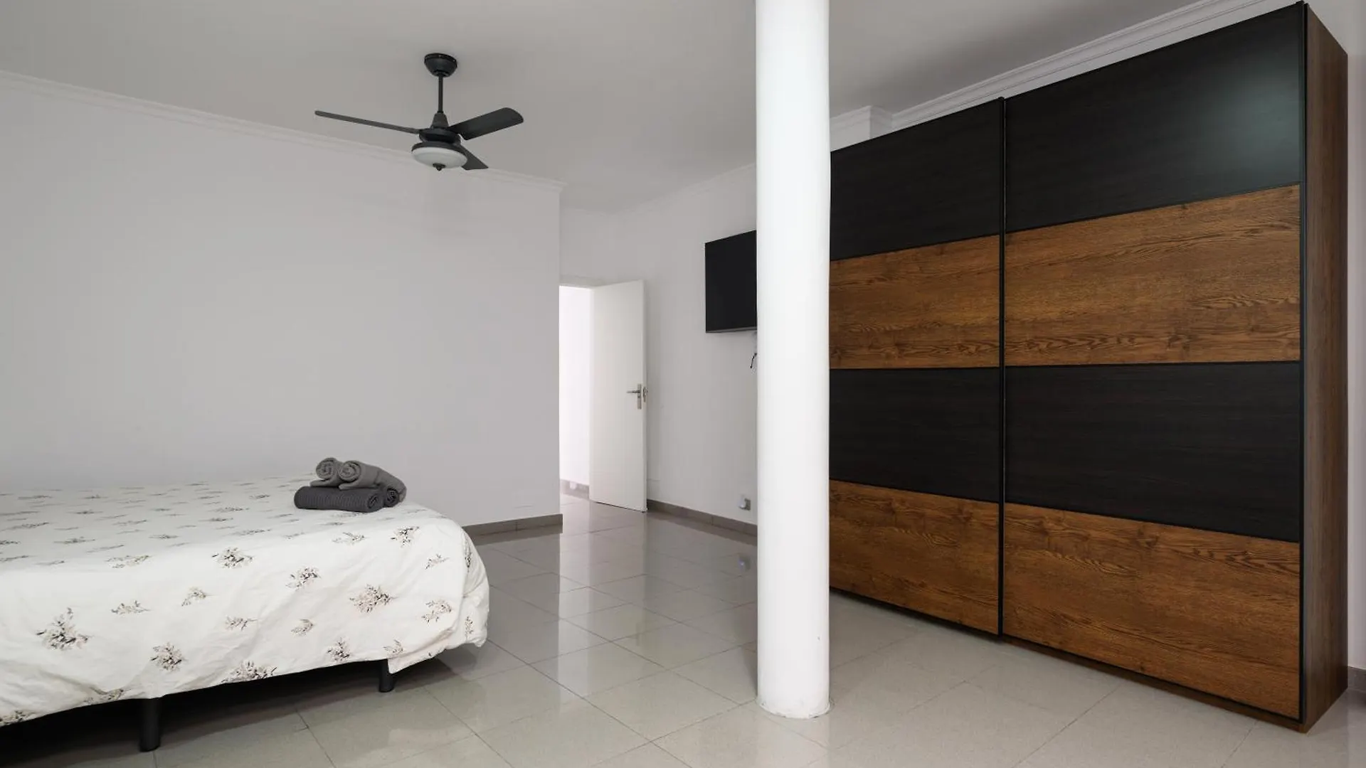 Hjs Plaza Suites Apartments I 大加那利岛拉斯帕尔马斯 0*,  西班牙