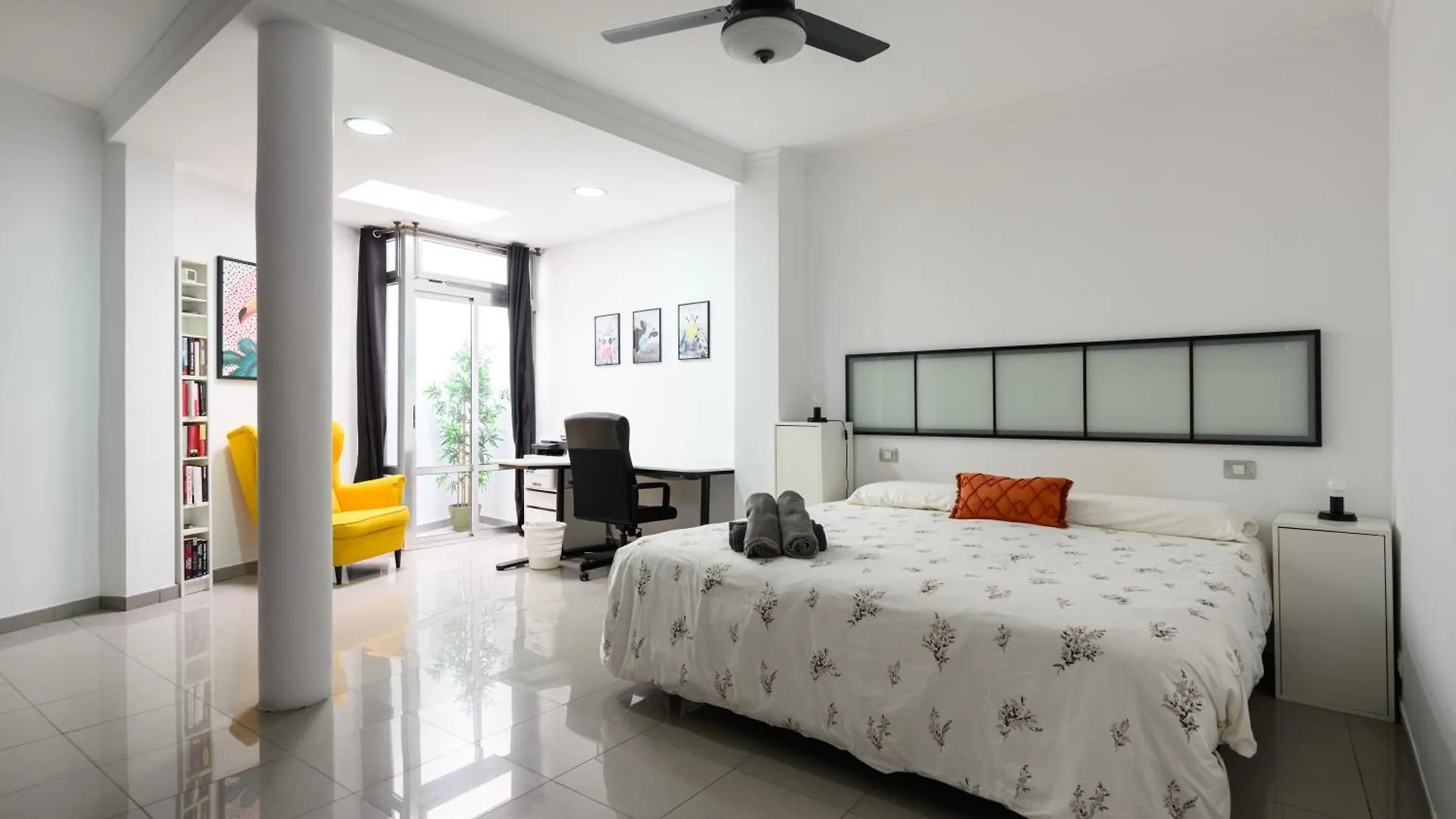 Hjs Plaza Suites Apartments I 大加那利岛拉斯帕尔马斯 0*,